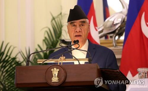 셰르 바하두르 데우바 네팔 총리.