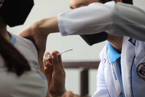 필리핀, 코로나19 백신 관리에 '구멍'…4천만 회분 폐기