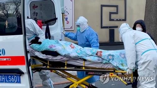 中 코로나19 폭발에 대도시 교통량 절반 미만…경제타격 가시화
