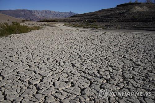 올해 1월까지 가뭄에 시달렸던 캘리포니아주 남부 지역 모습