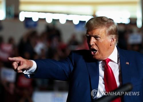 트럼프, 경선토론 불참 쐐기?…"군소후보들과 한 무대 서야하나"