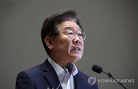 '쌍방울 대북송금 혐의' 이재명 대표 변호인 7명 명단 등록