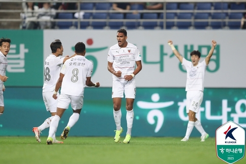 전북, 대구 4-0 완파하고 선두 탈환…