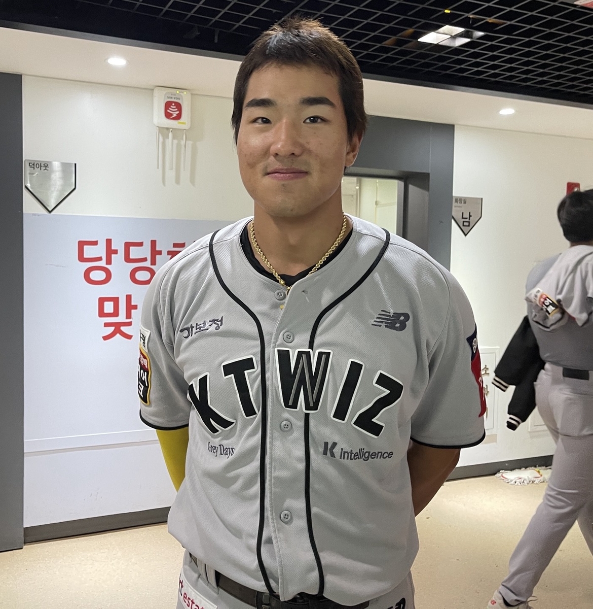 데뷔 첫 만루 홈런을 친 kt 안현민