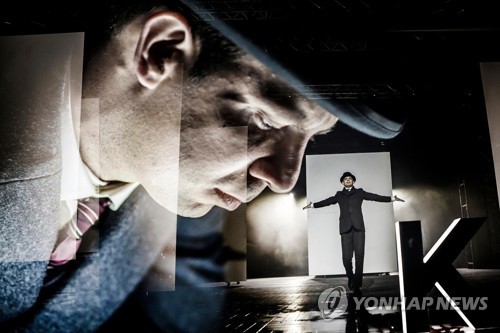 "나는 문학 외에 다른 것이 될 수 없다"…신간 '프란…