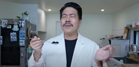 참아라? 스폰지밥? 먹방? 러브버그가 부른 각양각색 '민낯들'