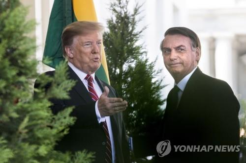 트럼프, '대선불복' 브라질 前대통령 편들기…룰라 "간…