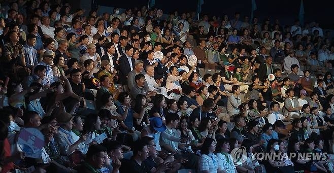 '밀양 자연 속 고전의 울림' 밀양공연예술축제 27일 …