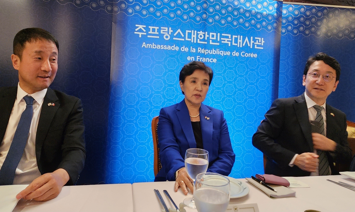 특사단, 佛외교수석에 대통령 친서 전달…협력 강화 공감