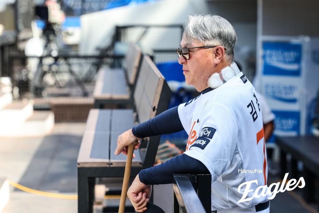 리베라토 선택한 김경문 한화 감독 "플로리얼에게 미안해…
