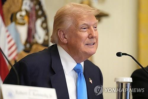 트럼프 "관세 덕 미국 다시 위대"…상호관세 발효시한 …