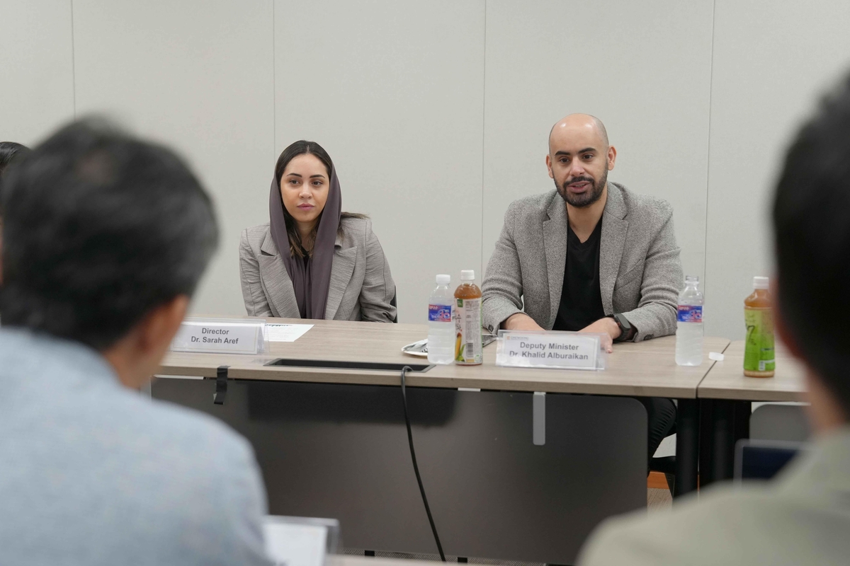 칼리드 알부라이칸 사우디 보건부 차관이 대웅제약과 협력 방안을 논의하고 있다.