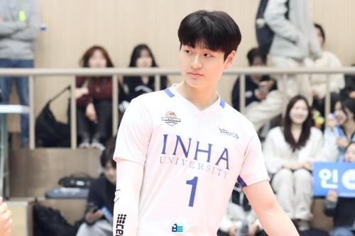 인하대 1학년 거포 윤경