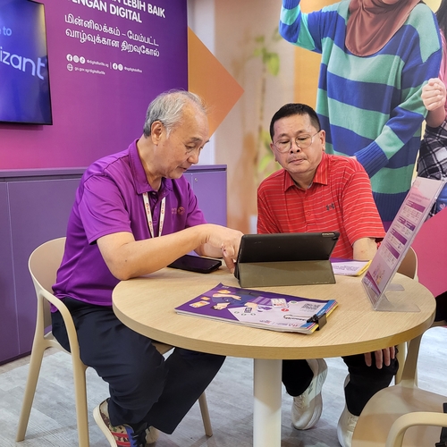 디지털 기기 사용법을 안내하는 '디지털 대사'