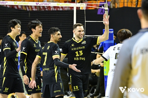 실바, 49점 폭발+트리플크라운…GS칼텍스, 현대건설에 역전승(종합)