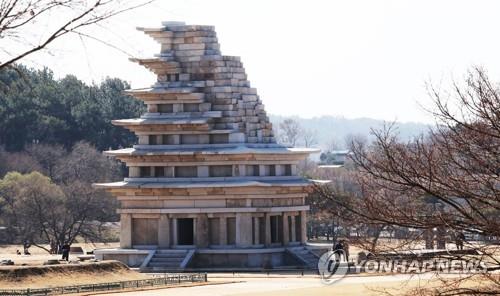 Una antigua pagoda budista se presenta después de un proyecto de restauración de 20 años de duración