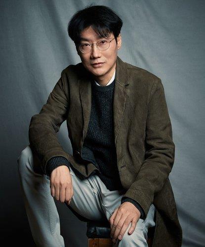 La foto, proporcionada por el Instituto de Comunicación de la Imagen de Corea del Sur (CICI, según sus siglas en inglés), muestra al creador de "Squid Game", Hwang Dong-hyuk. (Prohibida su reventa y archivo)