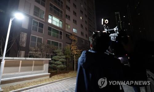 (AMPLIACIÓN) Un difunto exasesor de Lee Jae-myung le insta a abandonar la política en una nota suicida