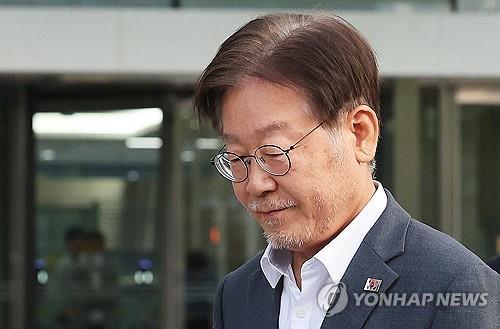 Yoon refrenda una moción que solicita el consentimiento parlamentario para el arresto del líder de la principal oposición