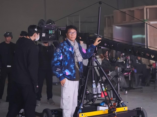 La foto, sin fechar, proporcionada por A20 Entertainment, muestra al productor principal y líder visionario de la agencia, Lee Soo-man. (Prohibida su reventa y archivo)