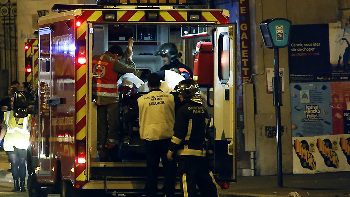 파리 6곳 동시 테러로 150여명 사망…극단 이슬람 추정