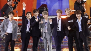 BTS actúa en un concierto en el Central Park de Nueva York