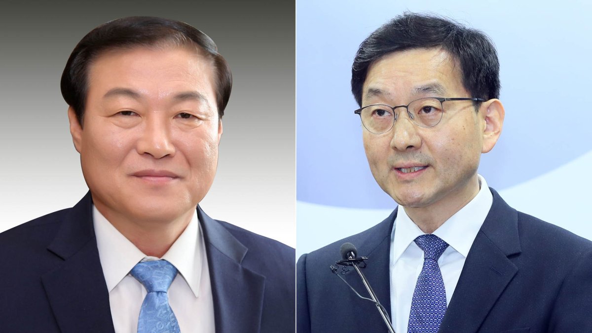 Moon nombra al exvicegobernador de Gangwon como nuevo jefe secretario presidencial para comunicación pública