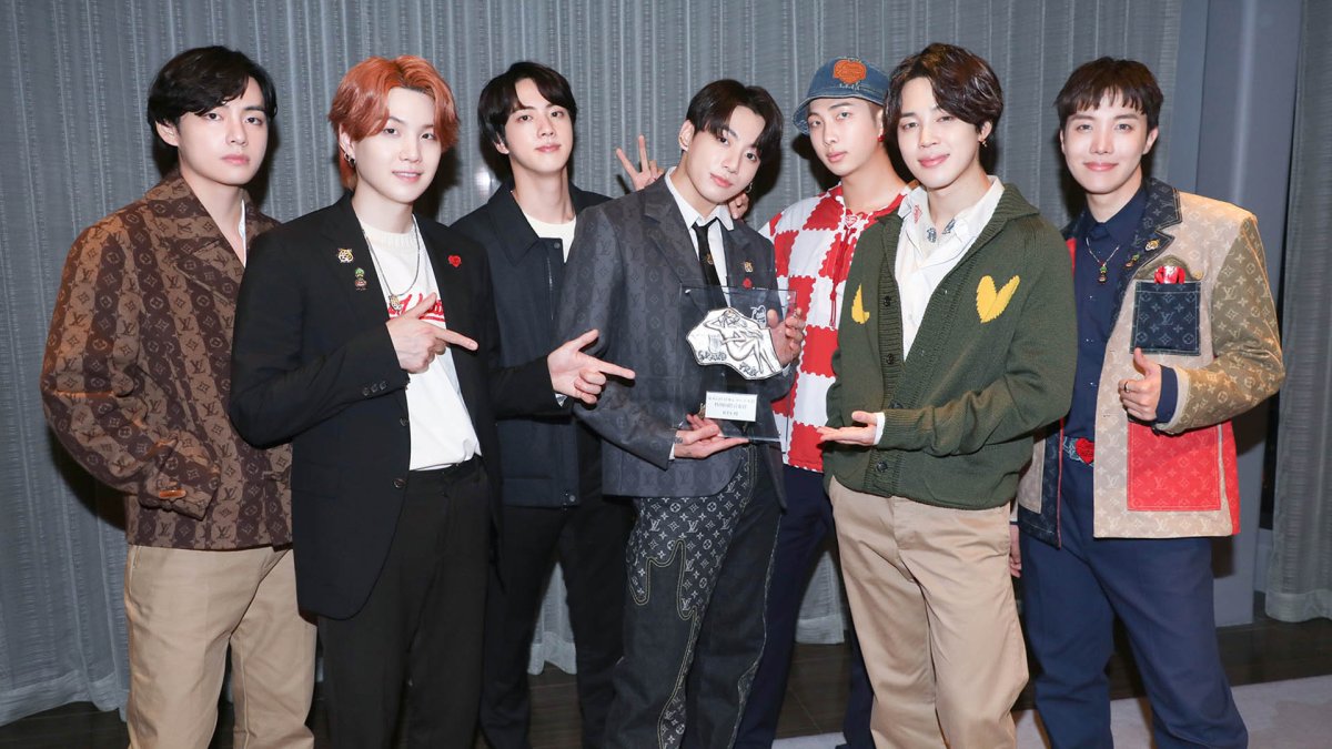 BTS, 일본 레코드대상서 2년 연속 '특별국제음악상'