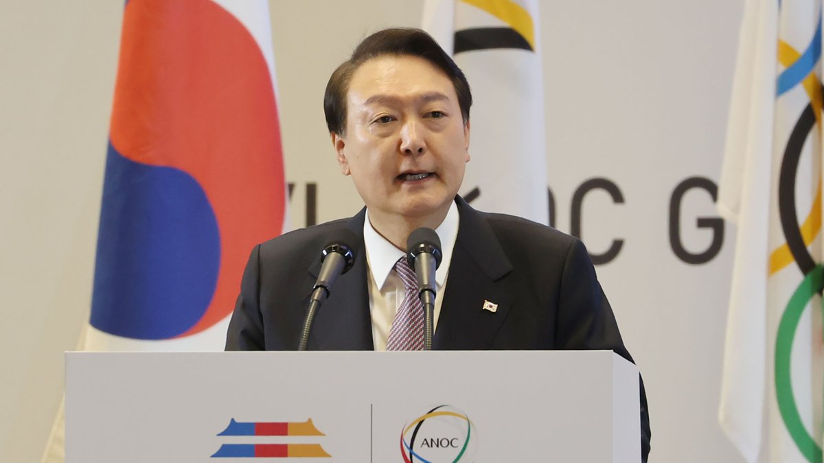 Yoon promete infundir el espíritu de libertad y solidaridad en los deportes