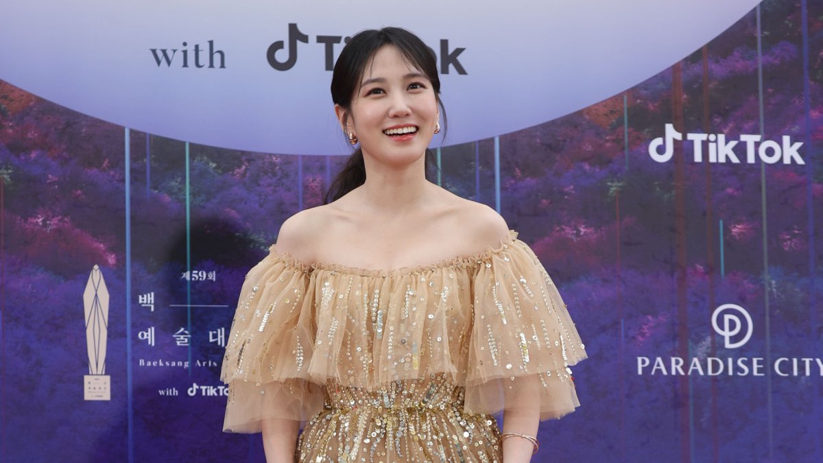 배우 박은빈, 부산국제영화제 개막식 최초 단독 사회