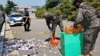 كوريا الشمالي ترسل 720 بالونا تحمل النفايات إلى كوريا الجنوبية وتواصل التشويش على أنظمة تحديد المواقع