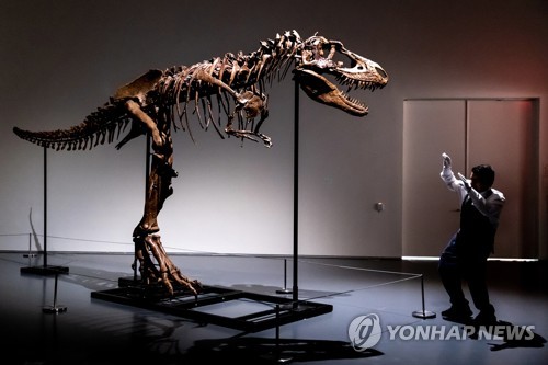 ′경매에 나온 7600만년전 공룡 뼈대′…최고 104억원 판매 추정