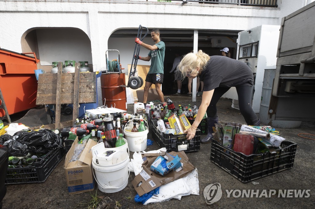 Residents sorting things out in flood-stricken areas 