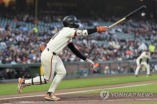 이정후, 기술적인 타격으로 안타…13경기 연속 출루 행진 | 연합뉴스