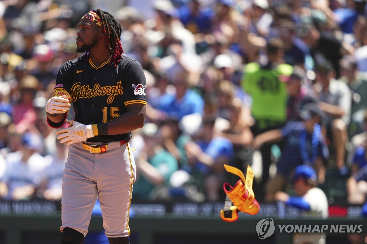 MLB 