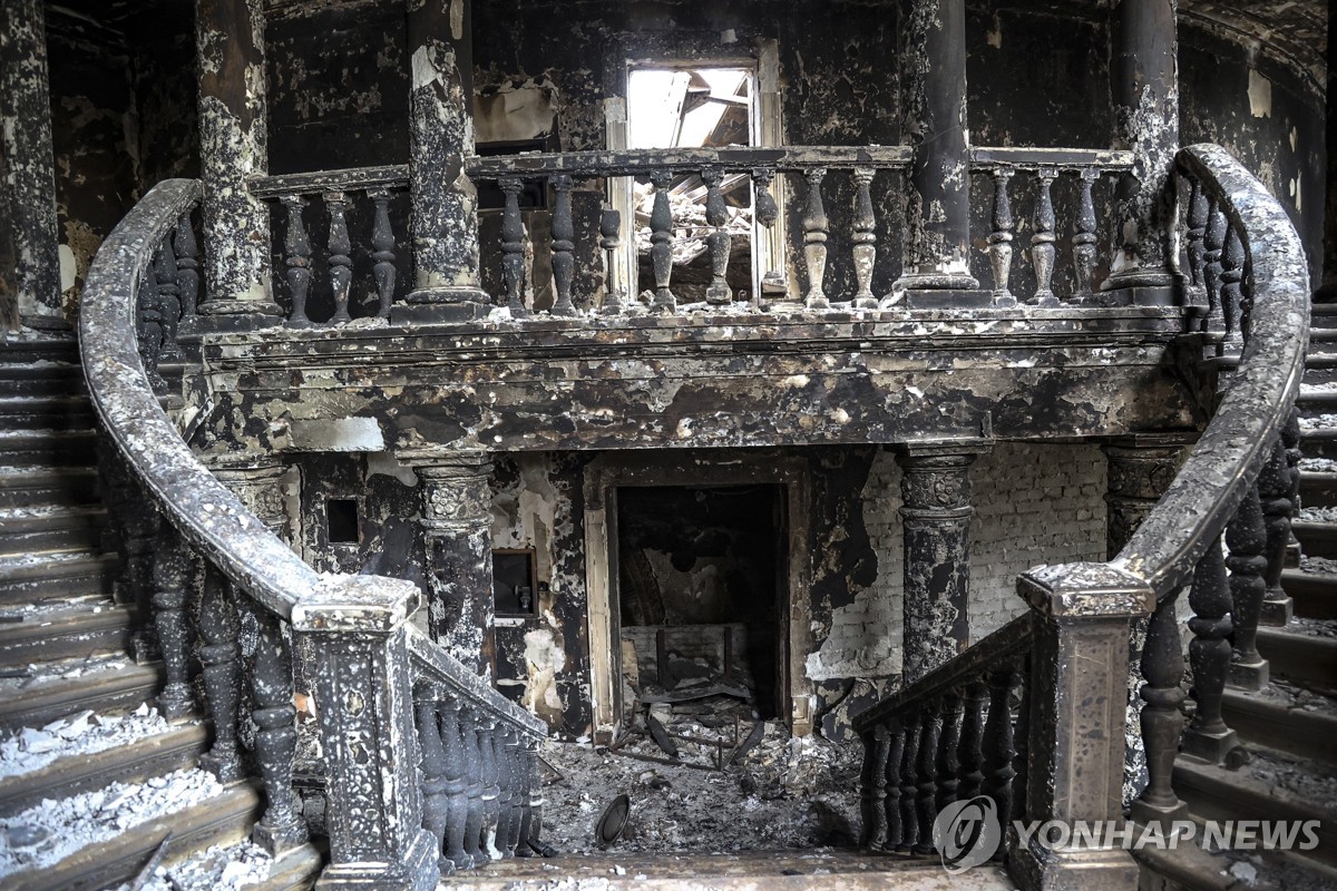 英, 러시아군 총정찰국 3개 부대·장교 18명 제재
