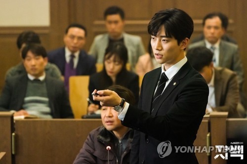 '자백' 작가 "격앙된 감정 탈피해도 긴장 넘칠 수 있어"