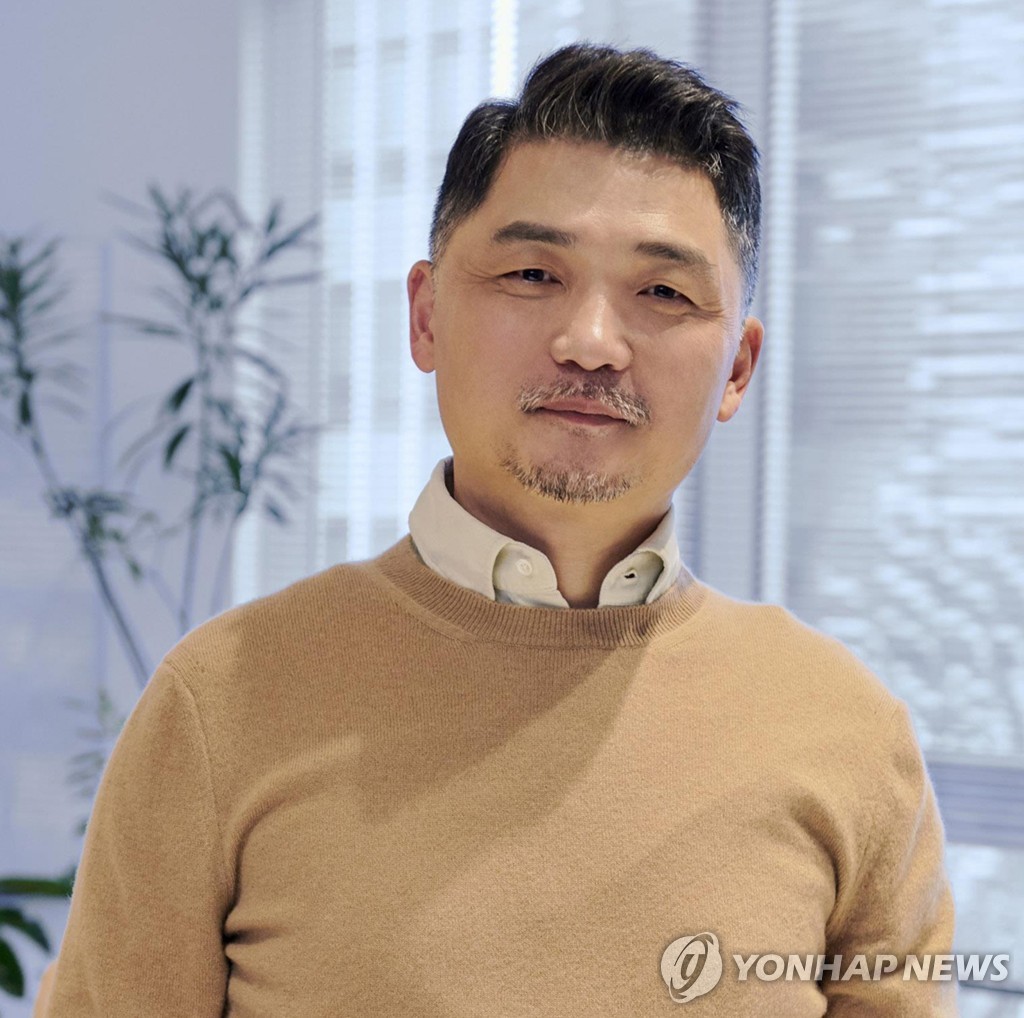 This file photo provided by Kakao Corp. shows its founder Kim Beom-su. (PHOTO NOT FOR SALE) (Yonhap)