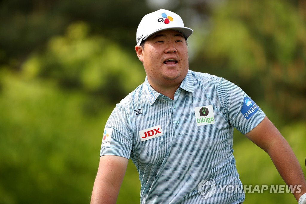 South Korean golfer Im Sung-jae reacts to a shot during a practice round ahead of the Woori Financial Group Championship on the KPGA Korean Tour at Ferrum Club in Yeoju, 105 kilometers southeast of Seoul, on May 10, 2022, in this photo provided by the KPGA. (PHOTO NOT FOR SALE) (Yonhap)