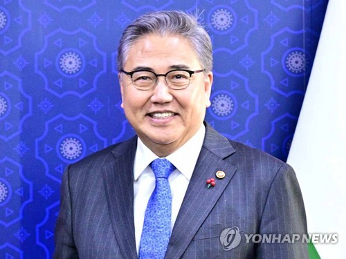 韓国外交部長官　新中国外相に祝電＝協力の意思表明