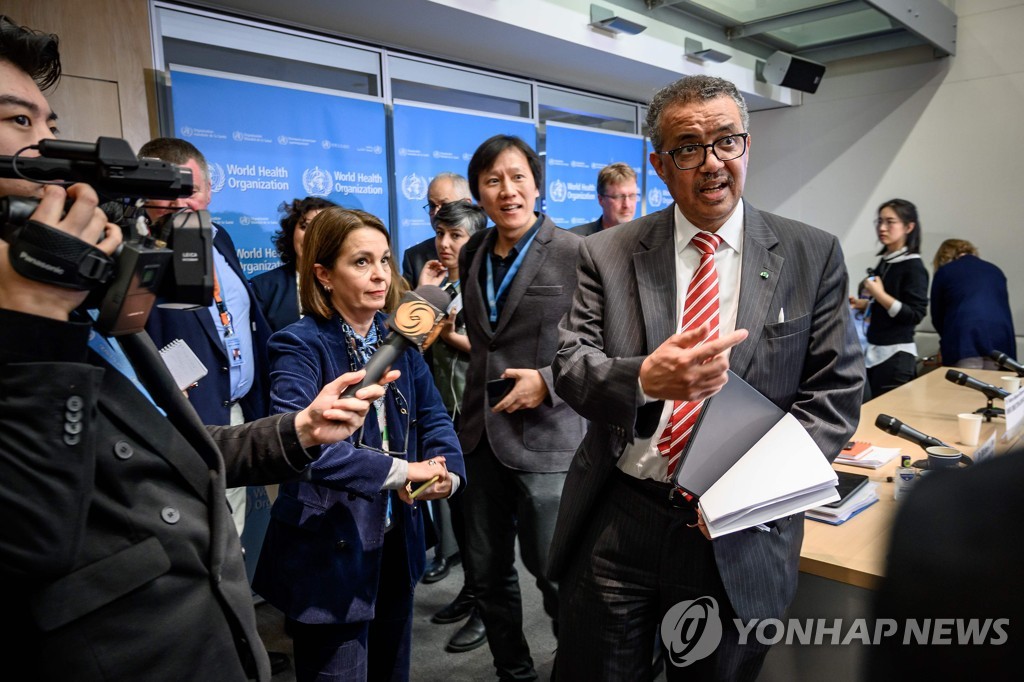 11일(현지시간) WHO 본부에서 기자회견하는 테워드로스 WHO 사무총장