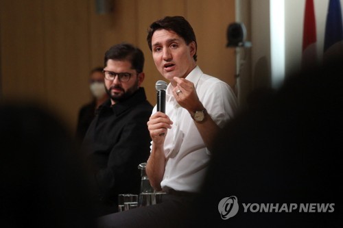 캐나다 총리, 中 초근접 위협비행에 "무책임하고 도발적" 비난