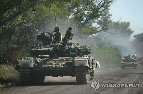 돈바스 전투에 나선 우크라이나 전차