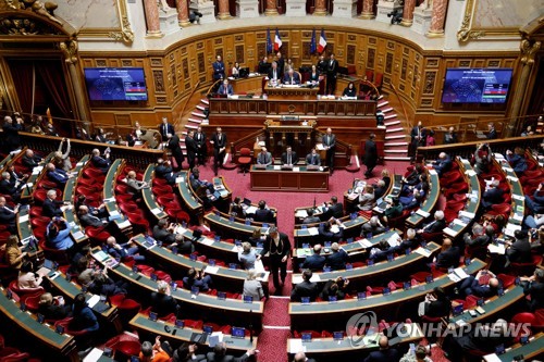 프랑스 상원, 연금개혁 최종법안 채택…오후 하원 표결