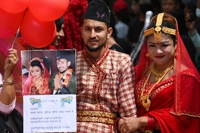 네팔서 동성 커플, 처음으로 결혼 등록…남아시아 첫 사례