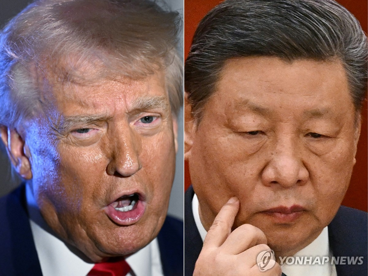 This combined photo, released by AFP, shows U.S. President Donald Trump (L) and Chinese President Xi Jinping. (Yonhap)