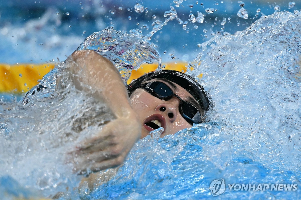 황선우의 역영