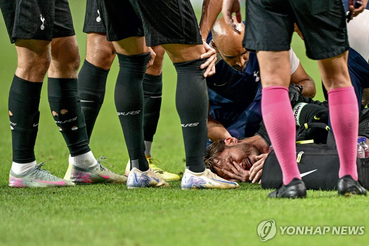 '손흥민 고별전'서 무릎 다친 매디슨, 결국 수술대…장기 결장