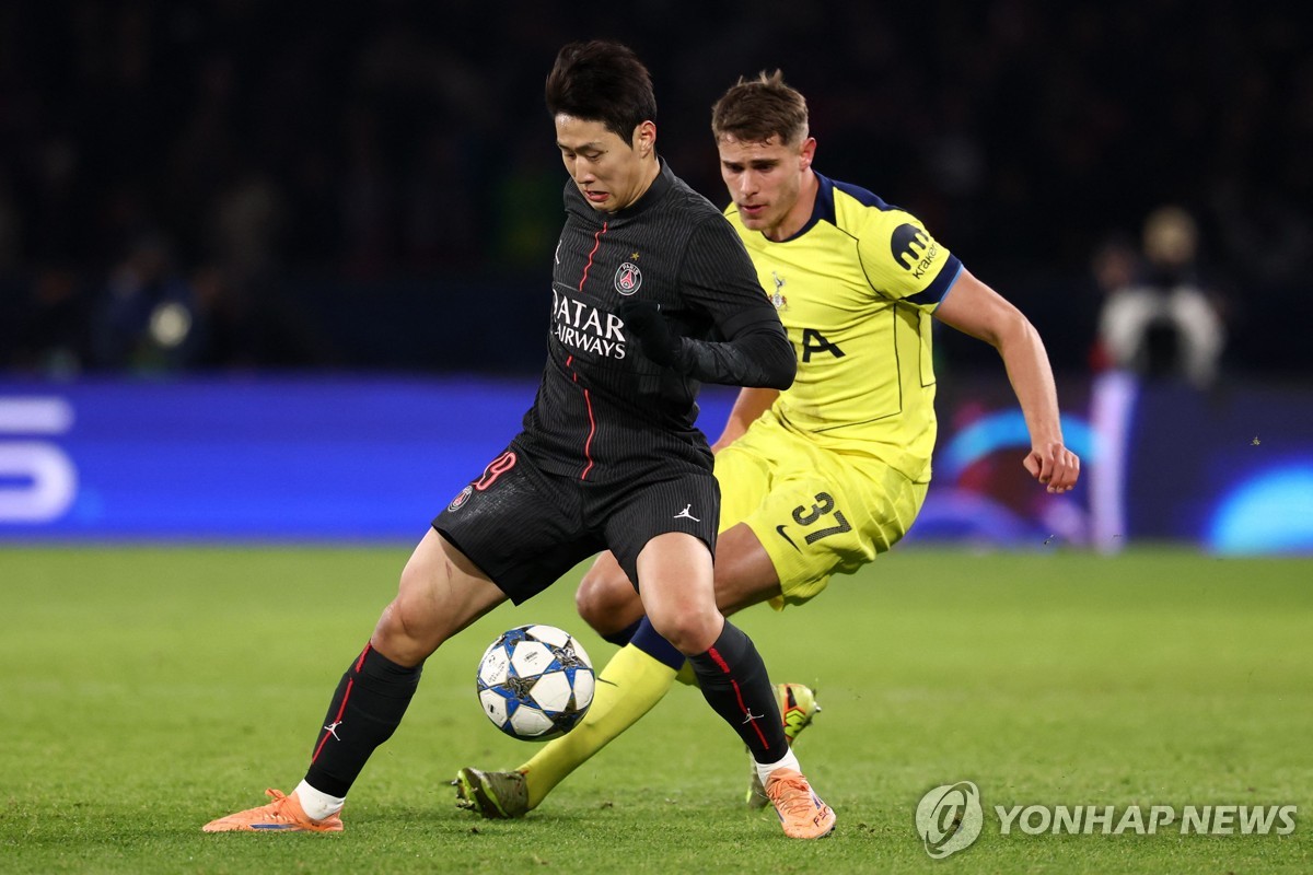 토트넘과의 경기에 출전한 이강인