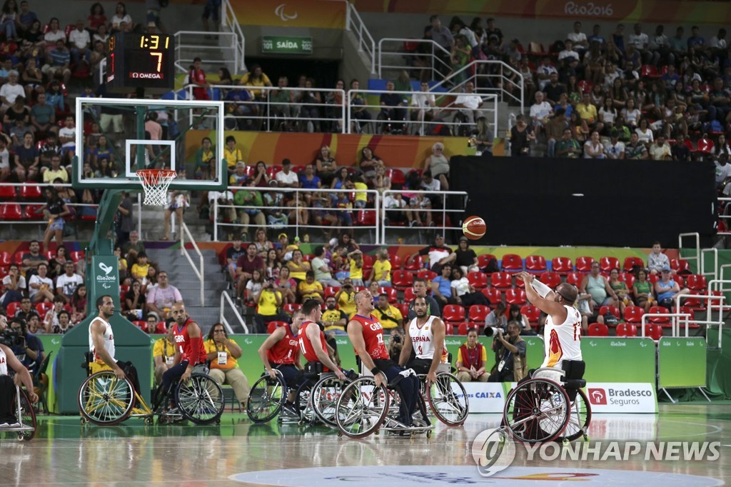 2016 리우패럴림픽 휠체어 농구 경기 모습